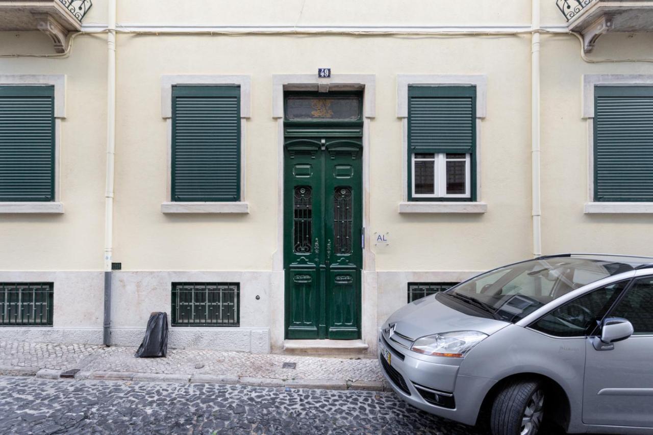 Joivy Marvelous 3-Bed Home With Astonishing View And Terrace, Nearby St George Castle Lisbona Esterno foto